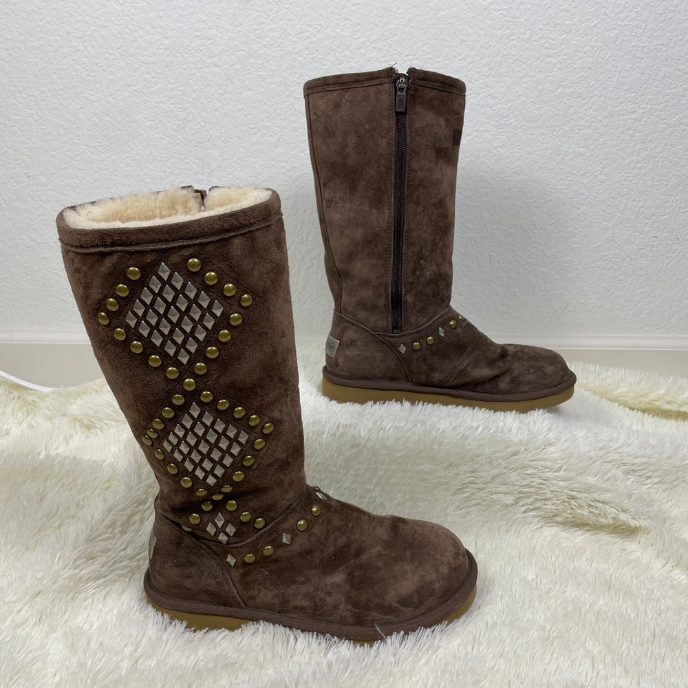 UGG Avondale 3330 Boots Womens 8 Brown Suede Studded Sheepskin Shearling VGUC